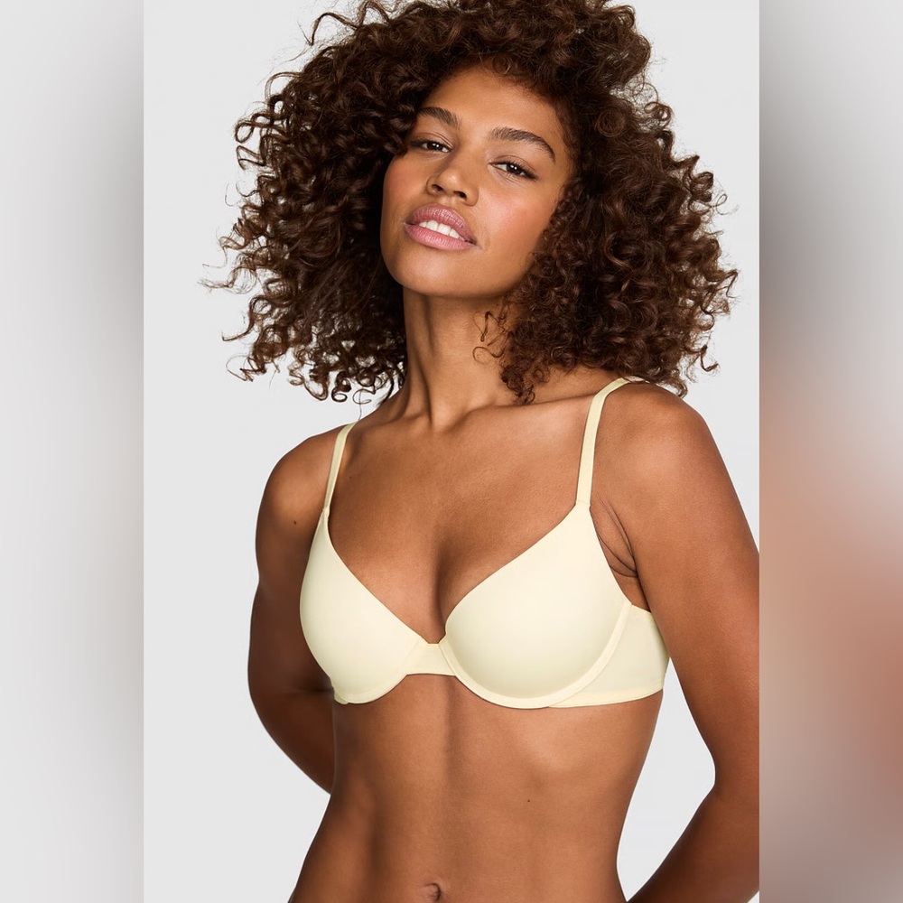 NWT Victoria’s Secret PINK Smooth “Wear Everywhere” Push-Up Bra